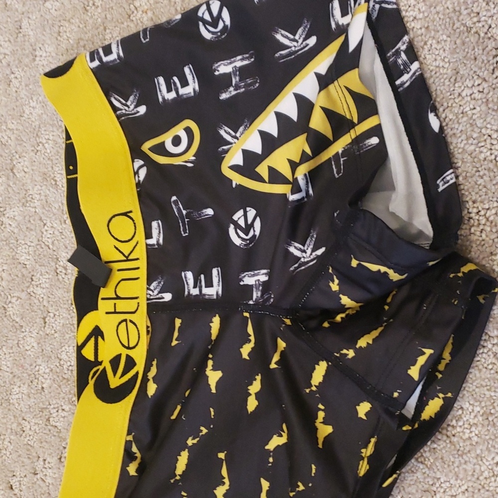 ETHIKA shorts